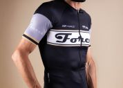 dres F RETRO UNI kr. rukáv, černo-zlatý XL