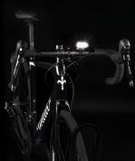 světlo přední FORCE GLINT 2500LM USB, powerbanka