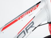 AUTHOR Thema 2023-24 17 AUTHOR Thema 2023-24 17