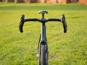 AUTHOR Guru 3.0 2025 51 šedá-matná/černá Gravel kolo AUTHOR Guru 3.0 2025 51 šedá-matná/černá Gravel kolo