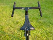 AUTHOR Guru 3.0 2025 54 šedá-matná/černá Gravel kolo