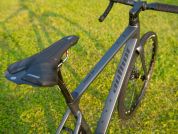 AUTHOR Guru 3.0 2025 57 šedá-matná/černá Gravel kolo