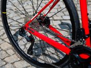 AUTHOR Charisma 55i 2025-26 50 červená/bílá/stříbrná silniční kolo