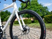 AUTHOR Charisma 66i 2025-26 50 bílá/stříbrná silniční kolo