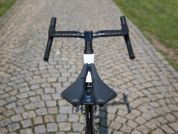 AUTHOR Charisma 66i 2025-26 50 bílá/stříbrná silniční kolo